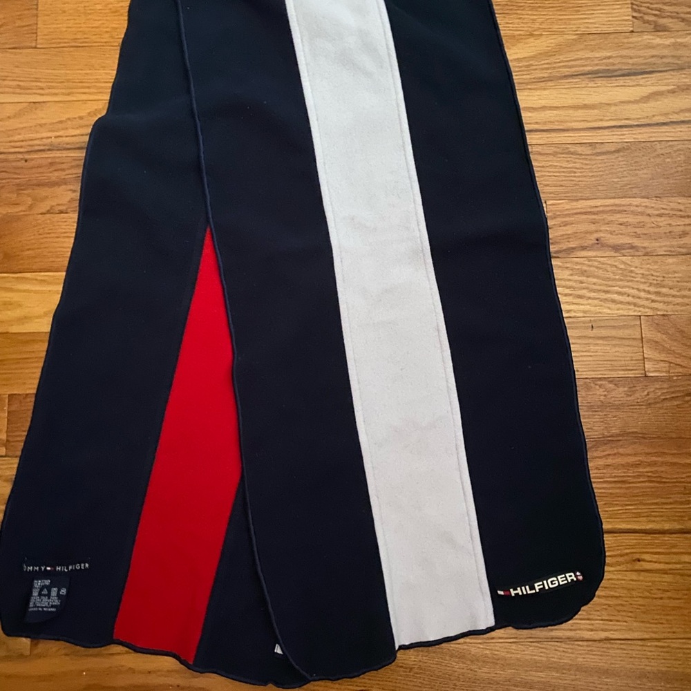 Tommy Hilfiger vintage scarf